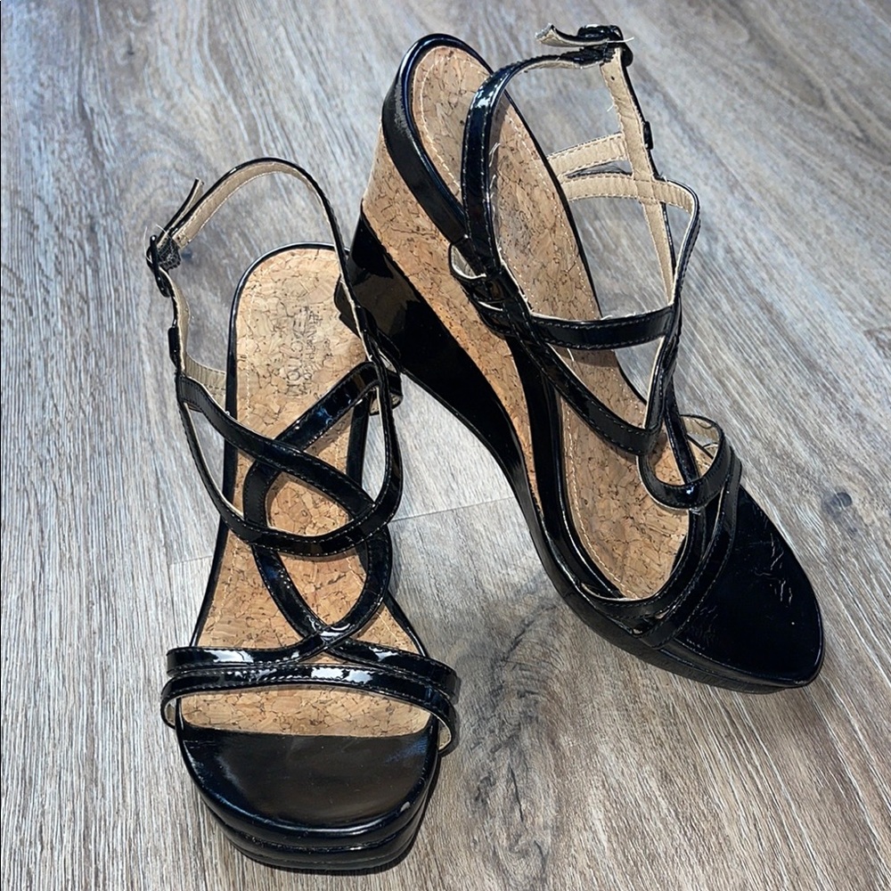 Kenneth Cole Reaction Black Wedge Sandals Size 10